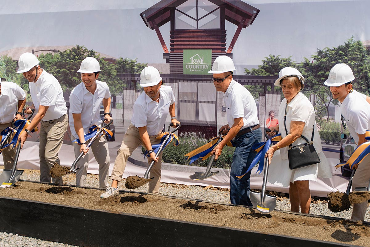 town-and-country-rosario-ground-breaking